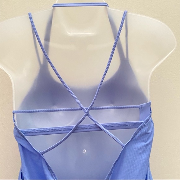 (R) Lululemon Flow and Go Tank Built in Bra Lullaby Blue Size 6 - Picture 6 of 15